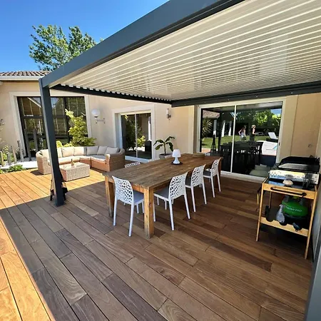 Couette-café Privee Confort Piscine Et Jacuzzi